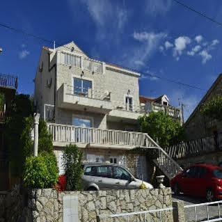 Apartment Miljas *